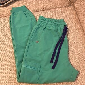 Figs surgical green set
